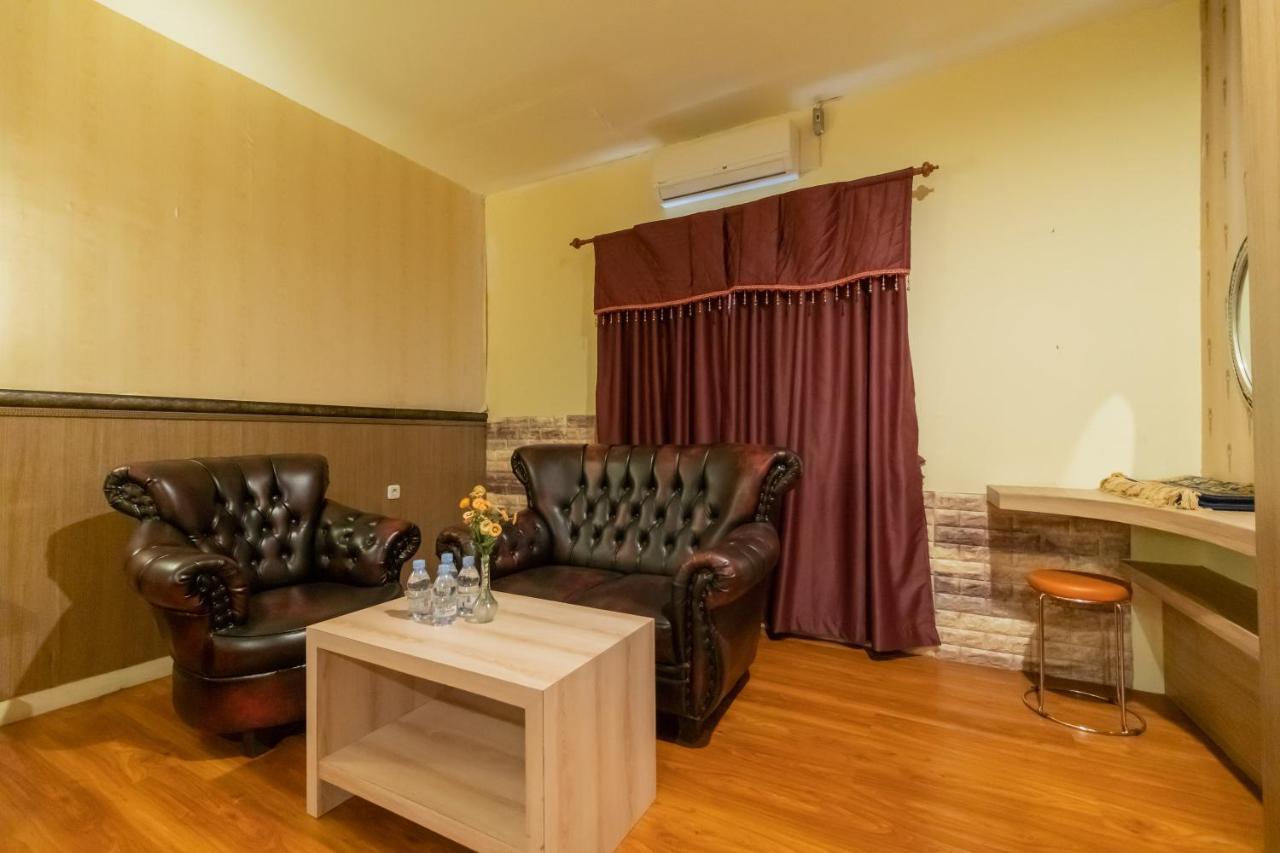 Urbanview Hotel Best Skip Palembang Luaran gambar