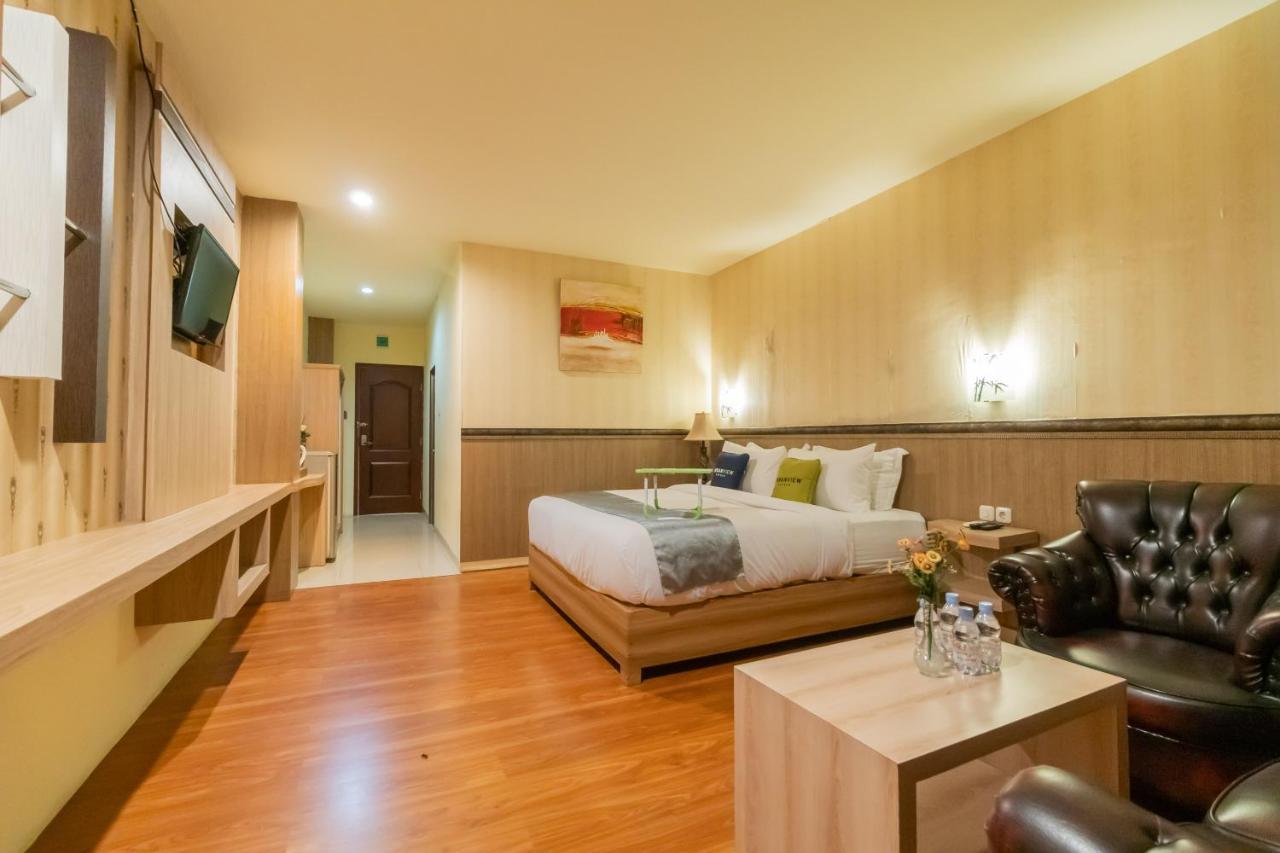 Urbanview Hotel Best Skip Palembang Luaran gambar