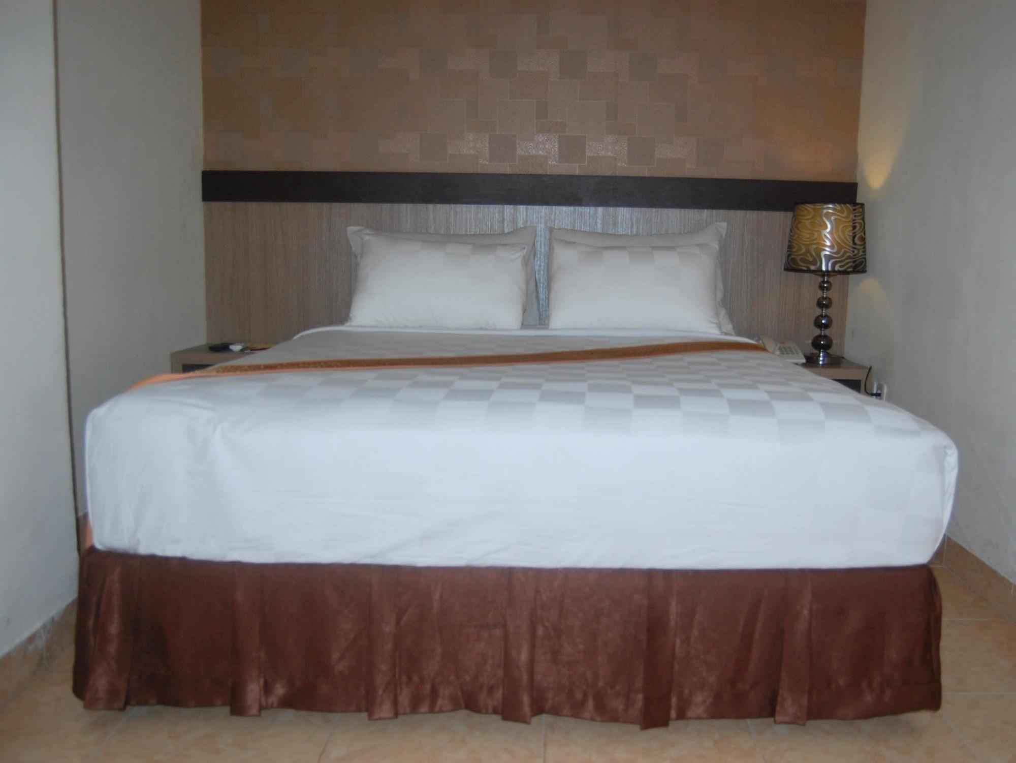 Urbanview Hotel Best Skip Palembang Luaran gambar